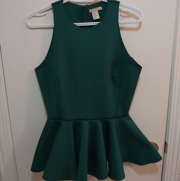 H&M Tops - H&M Emerald Green Fancy Sleeveless Polyester Top